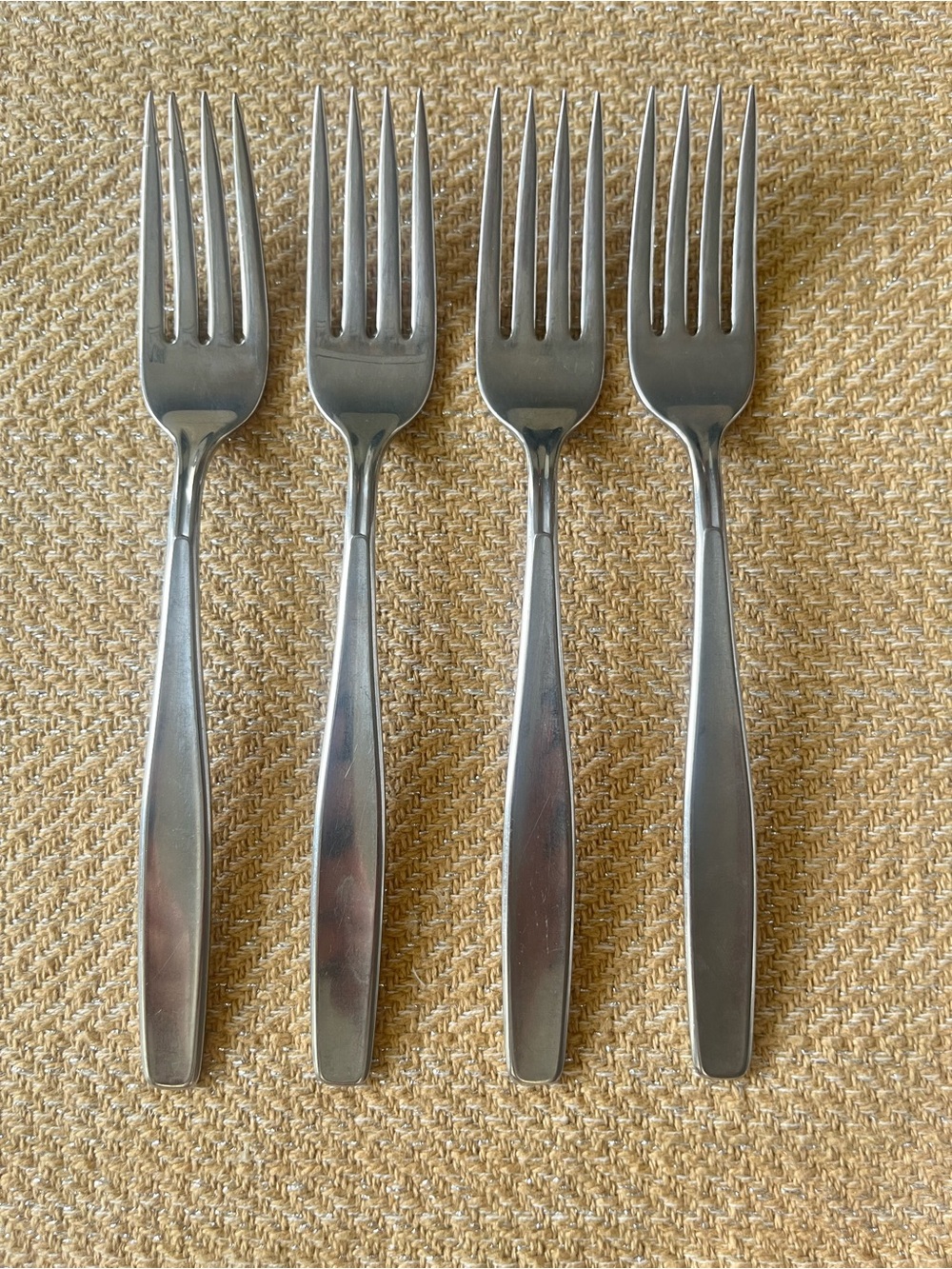 MODERN LIVING Rogers Satin Stainless Silverware Flatwear Dinner Forks (4)